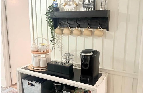 Clermont Condo | 2 BR/2 bath Clermont cottage w/Heated Olympic Pool/basketball/lake access