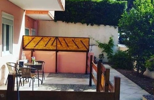 Petaloudes Apartment | Calyspo Charming 1-bedroom apartment with WiFi, AC in gorgeous Rodos