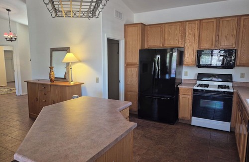 Quail Creek House | Resort style in renowned golf community