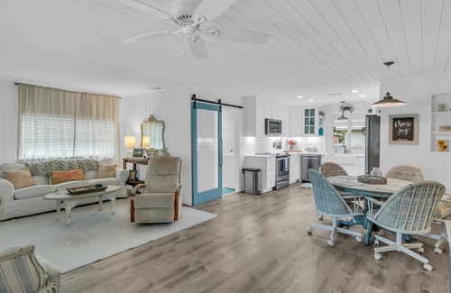 Ono Island House | Bear Point Retreat with Coastal Charm