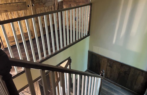 Ellijay Ski Chalet | Charming 3-bedroom Mountian Bike Trail chalet with AC and WiFi in serene Ellijay