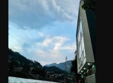 Muzaffarabad House | River Vibes Guest House