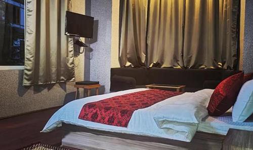 Nishat-Shalimar Hotel | FabHotel Prime Rozan Jaai