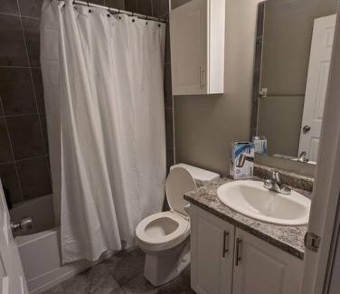 Industrial Park House | Maison Contemporaine et Spacieuse