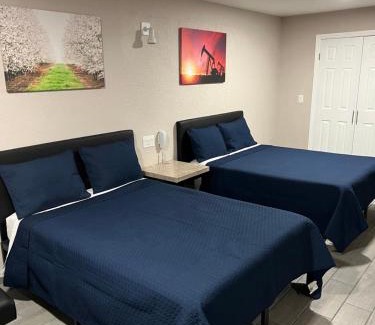 Greenacres Hotel | Lone Oak Studio Suites