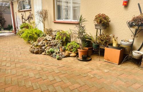 Greater Johannesburg Metropolitan Area Villa | The Garden House