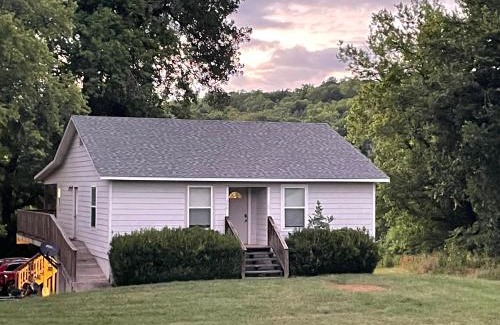 Lone Rock House | White River Cabin