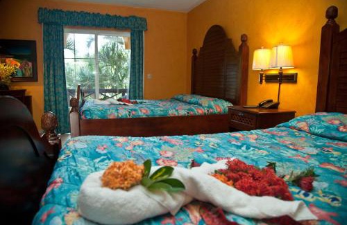 Sambo Creek Hotel | Hotel Palma Real