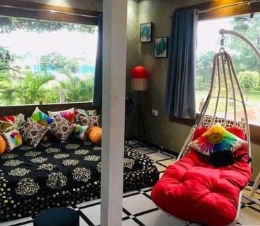 Noida Villa | Serene Farmstay with Pool & Machan!!