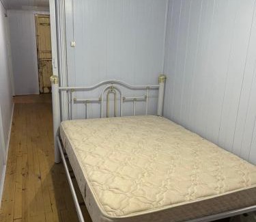 Garibaldi Other | Casa de pedra