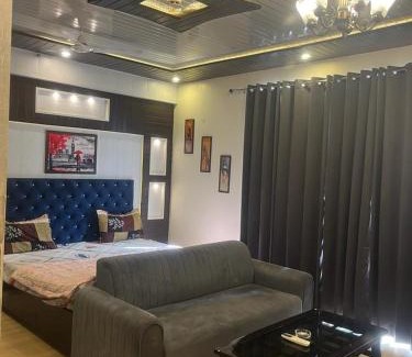 Gomti Nagar Hotel | The Amerin Suites Lucknow