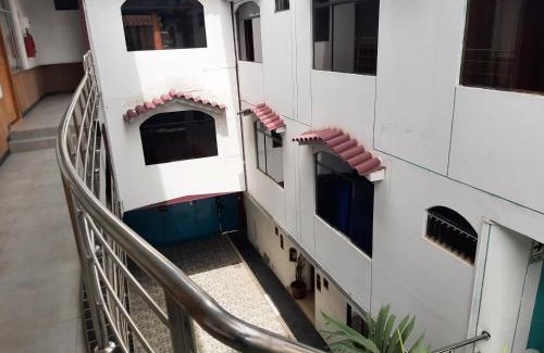 Huanuco House | Hostal/Hotel Antoine