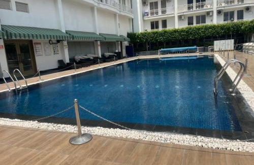 Gomti Nagar Hotel | The Amerin Suites Lucknow