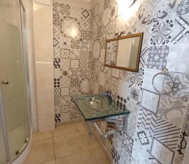 Necochea House | Hospedaje Mitronov