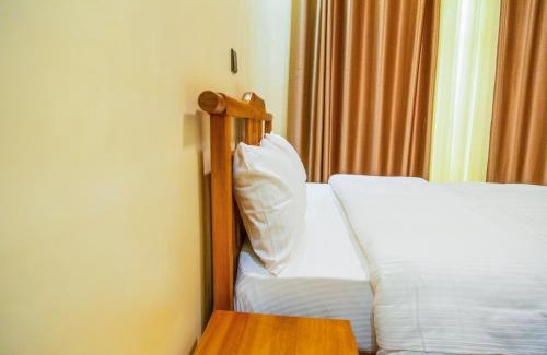 Ruhengeri House | Sawa Zone