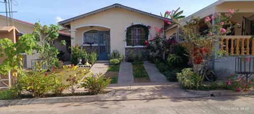 Vista Alegre House | Cómoda Habitación 2