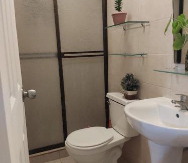 Vista Alegre House | Cómoda Habitación 2