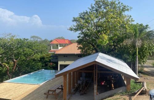 Roatan Resort | De Odisea Resort