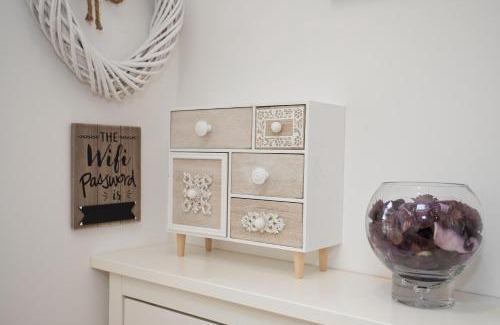 Ringwood House | The Rosy Roost