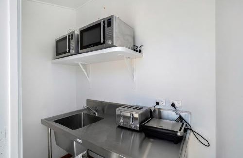 West Mackay Hotel | Bel Air Motel