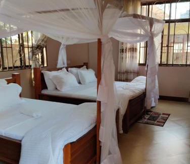 Mto wa Mbu Bed & Breakfast | Friend's of manyara wildlife, campsite & lodge