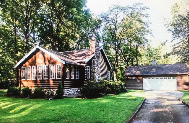 Comfortable Cabin in Woods Near Lake - 3br, 2ba, Modern Kitchen, Huge Yard, Nice