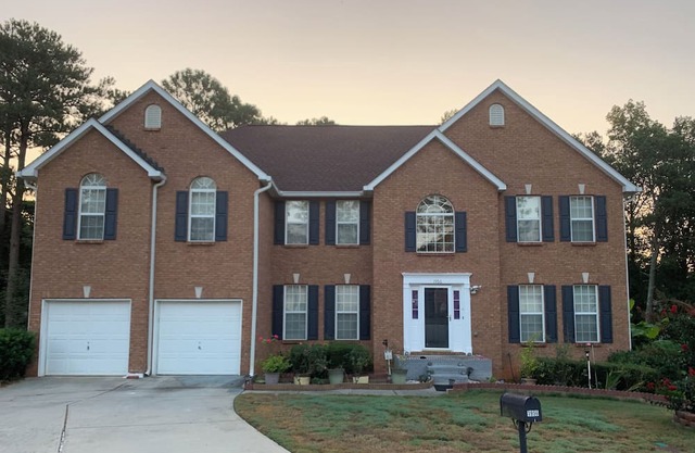 Very quiet neighborhood