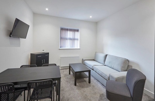 Host & Stay | Apartment 2, Loftus