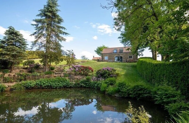 Host & Stay | Millfield Cottage