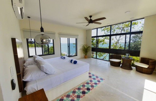 Villa Alegre Bacalar Luxury House Facing the Lagoon