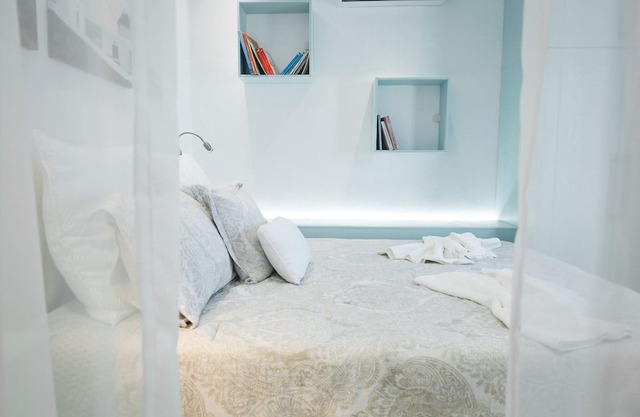 Theoxenia Deluxe Apartment with Sea View