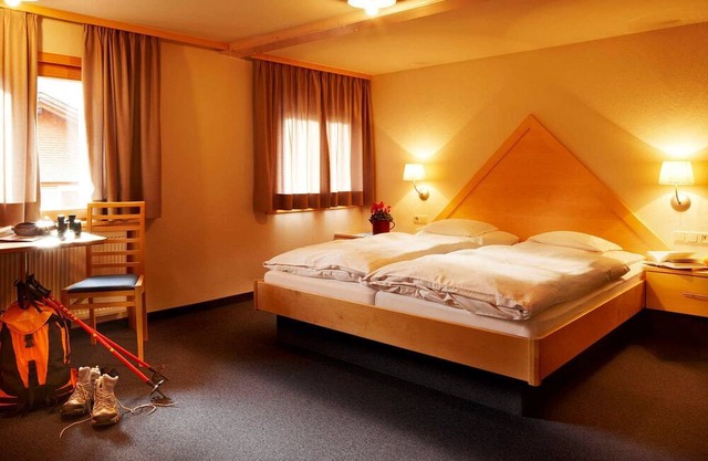 Four-bed room with half board - Hotel Wirtshaus Taube
