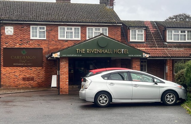 Rivenhall End Hotel