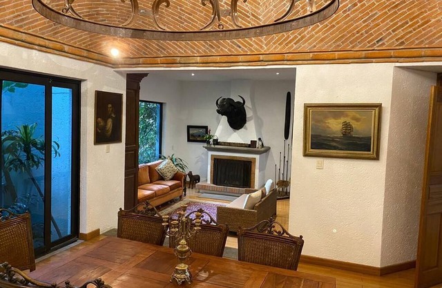 IDEAL HOUSE FOR GROUPS OR FAMILIES IN A HISTORIC AND WOODED AREA