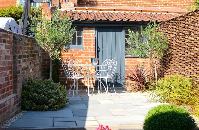 An immaculate cottage in the heart of Woodbridge