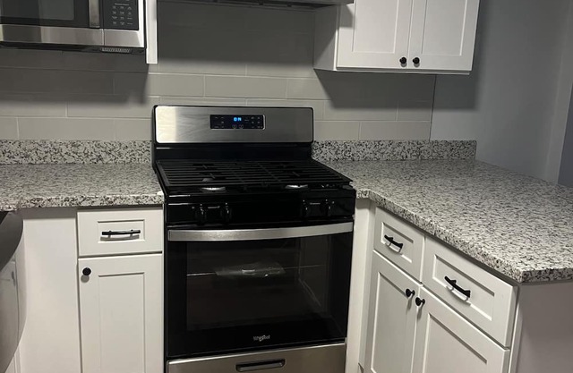 Cozy 2-bedroom apartment with AC, WiFi in charming Chalmette