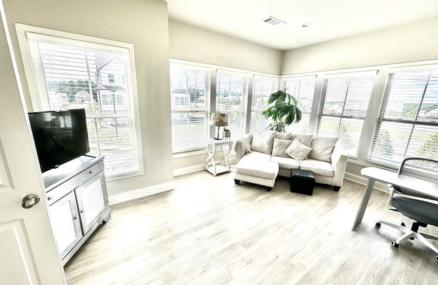 Spacious 5-bedroom house in wonderful Buford/Dacula