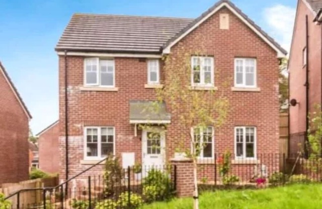 Tranquil Retreat in Swansea Countryside