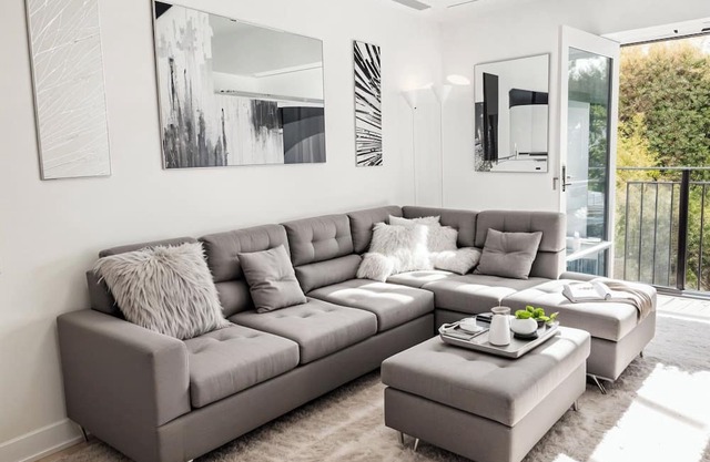 Central Located Downtown Norfolk Apt.