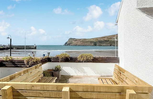3 bedroom accommodation in Port Erin