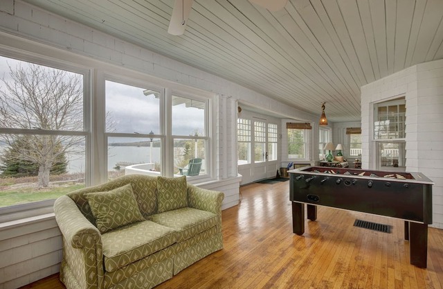 Maine 6 BR summer cottage