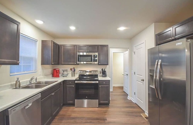 NEW BUILD Carolina Lakes 4 bdr