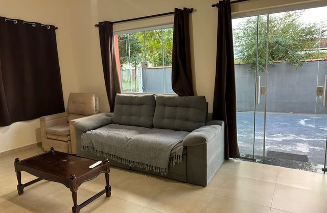 Casa Confortavel e bem Equipada com Piscina