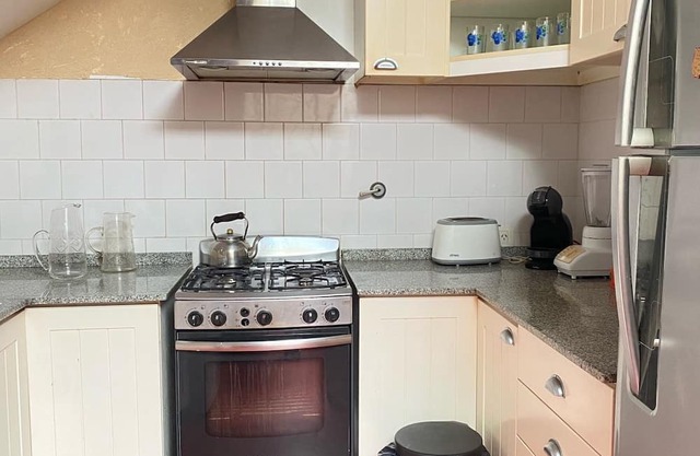 Ideal house for groups or families in Monserrat