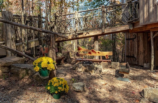 Whippoorwill Retreat Treehouse "Your EXCLUSIVE stay becomes YOUR UNIQUE STORY"