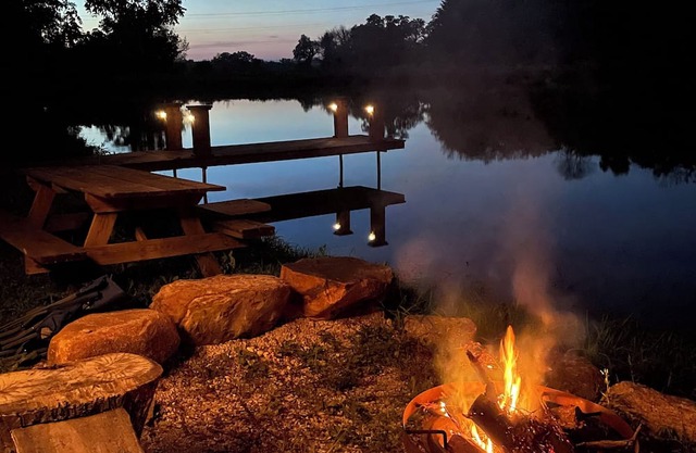Charming Waterfront Tiny House & Sauna