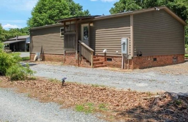 Cozy Cottage N of Monroe Beautiful View