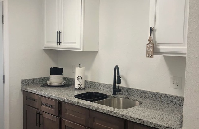 Newly renovated 3bdrm/2bth townhome located in LaPlace, Louisiana.