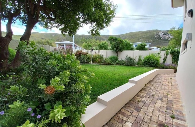 Steenbok House self catering Apartment