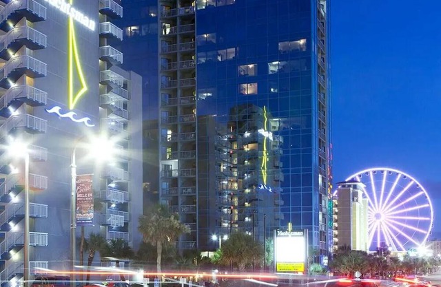 Myrtle Beach, SeaGlass Tower, Week of 4th of July, Deluxe 1 Bedroom, Sleeps 4